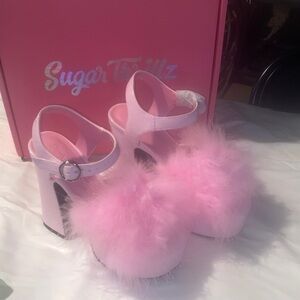 Sugar Thrillz Pink Fluffy shoes size 8 women’s